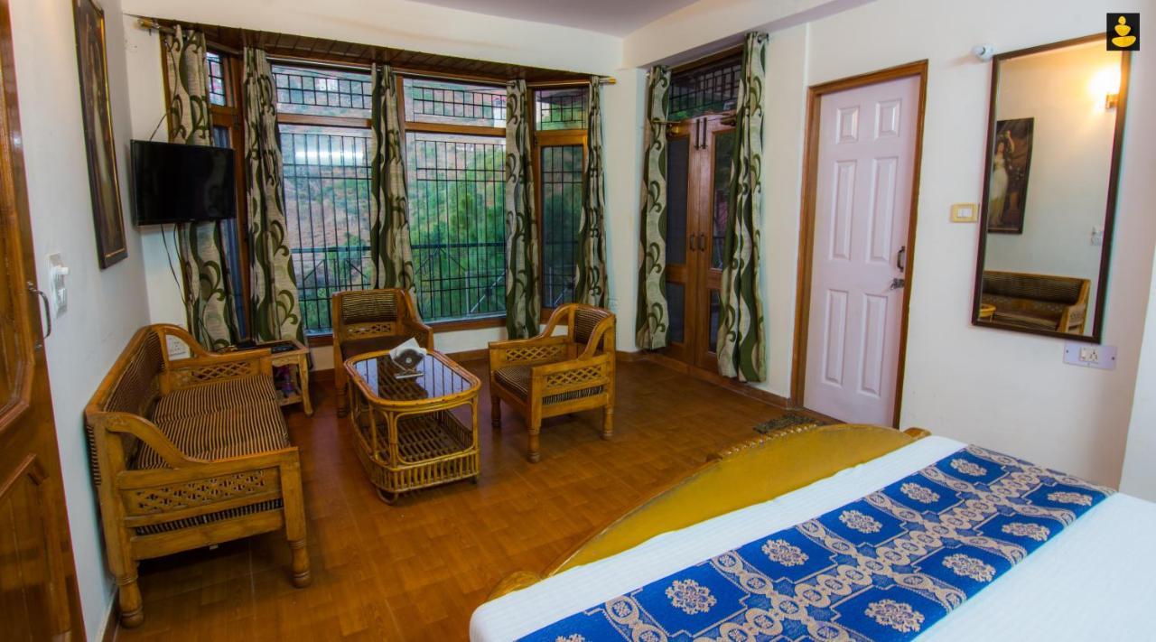Livingstone 2Bhk Cozy Homestay In Kasauli Hills Eksteriør billede